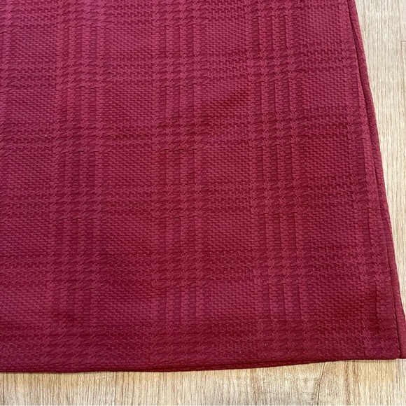 NWT - Bananas Republic Burgundy Dress - Picture 4 of 6